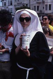 Sister Kaye Sera Sera récolte de fonds août 1982-J-B-CARHAIX