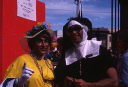 Sister Sadie Sadie the Rabbi Lady & other nun Récolte de fonds août 1982-1-J-B-CARHAIX